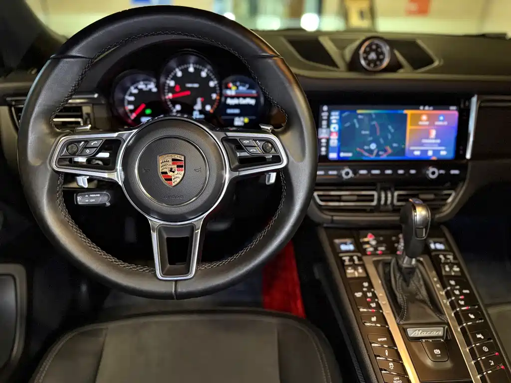 Porsche Macan — миниатюра 9