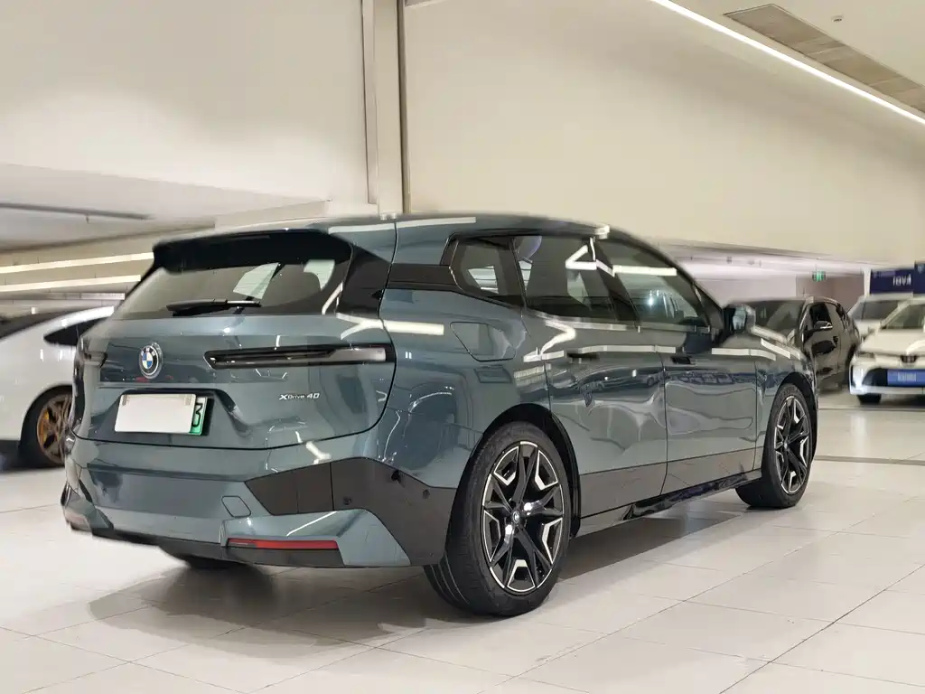 BMW iX — миниатюра 11