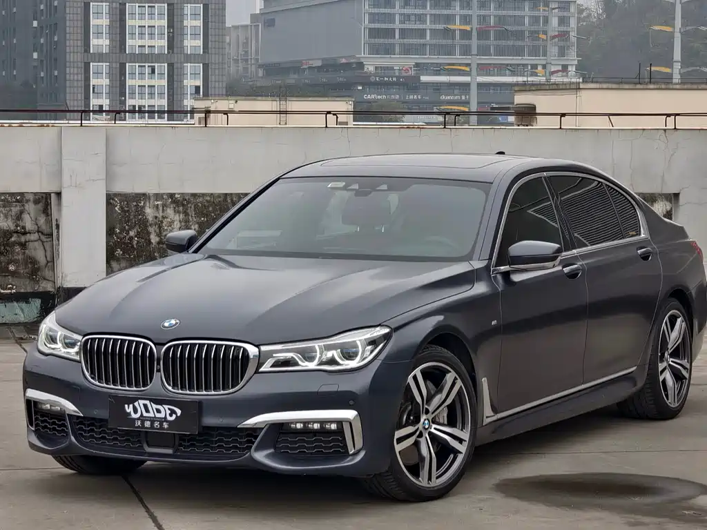 BMW 7 SERIES