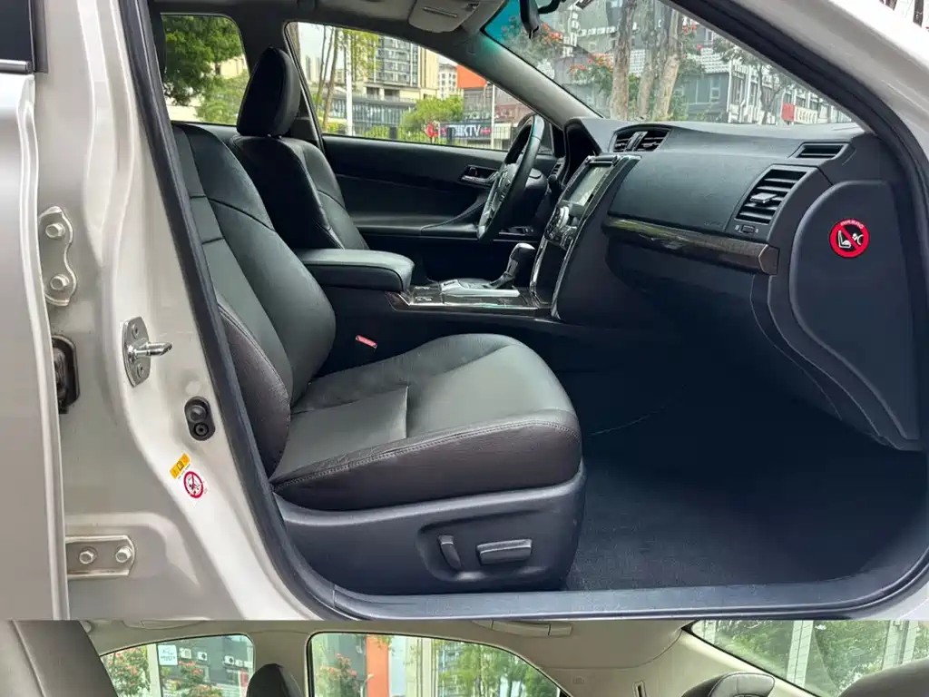 Toyota Reiz 2013 2.5V