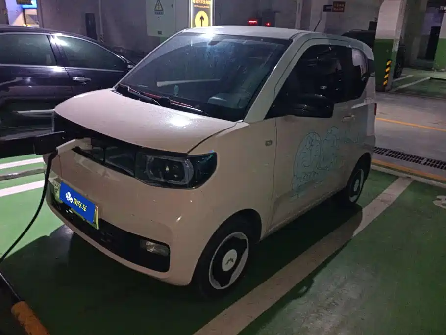 Wuling MINIEV