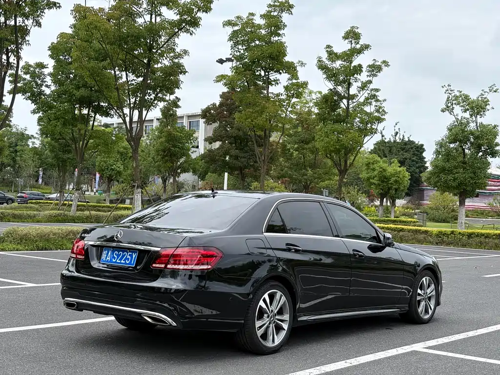 Mercedes-Benz E-Class E 2015 E 260 L Sport