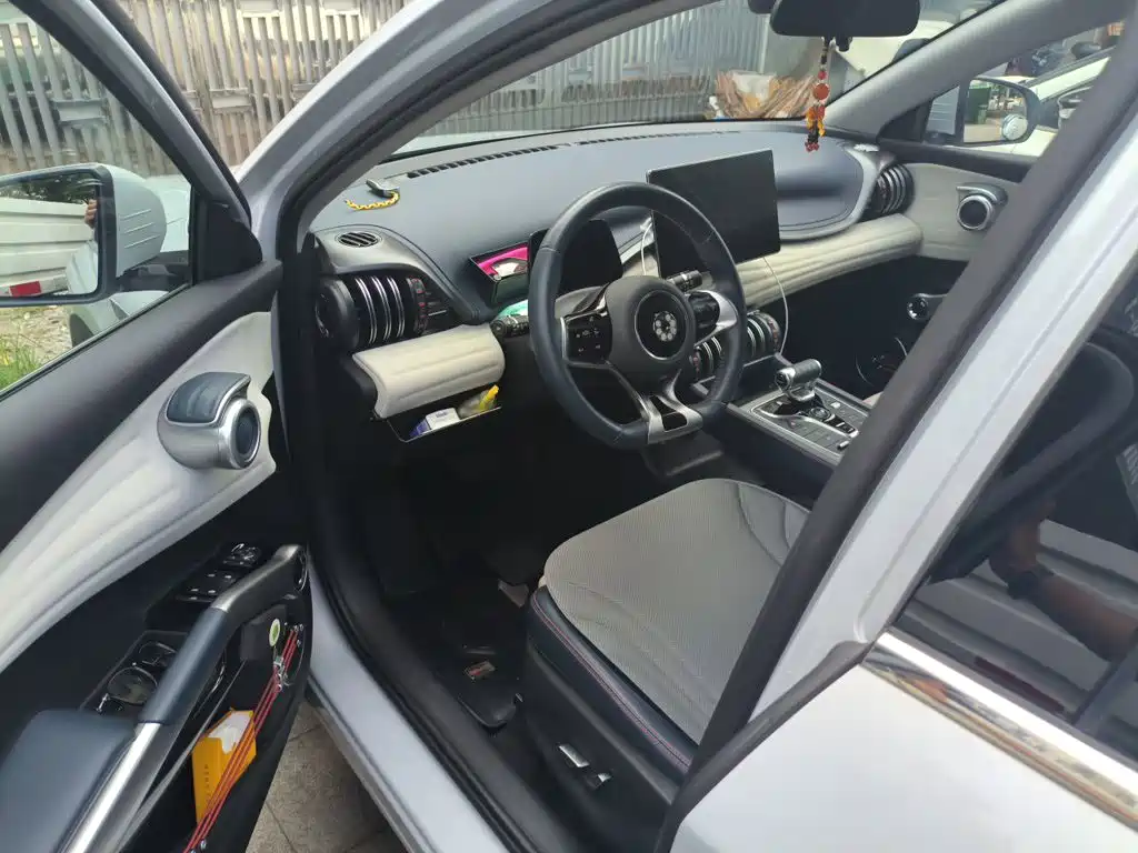 BYD Yuan Plus — миниатюра 12