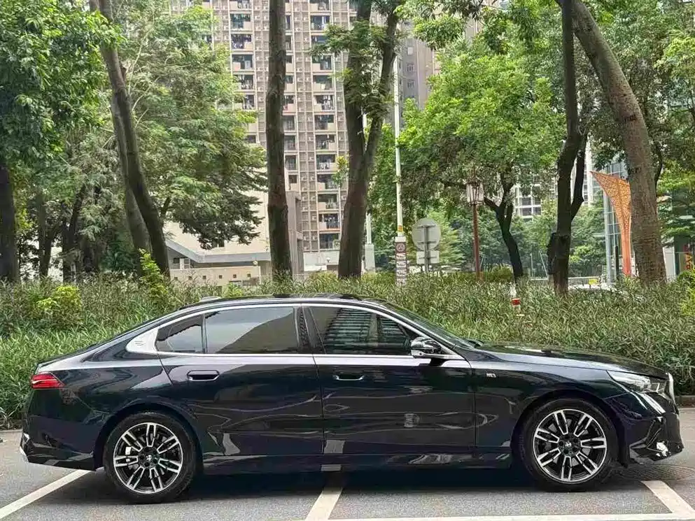 BMW 5 series id 4674318 из Китая 8