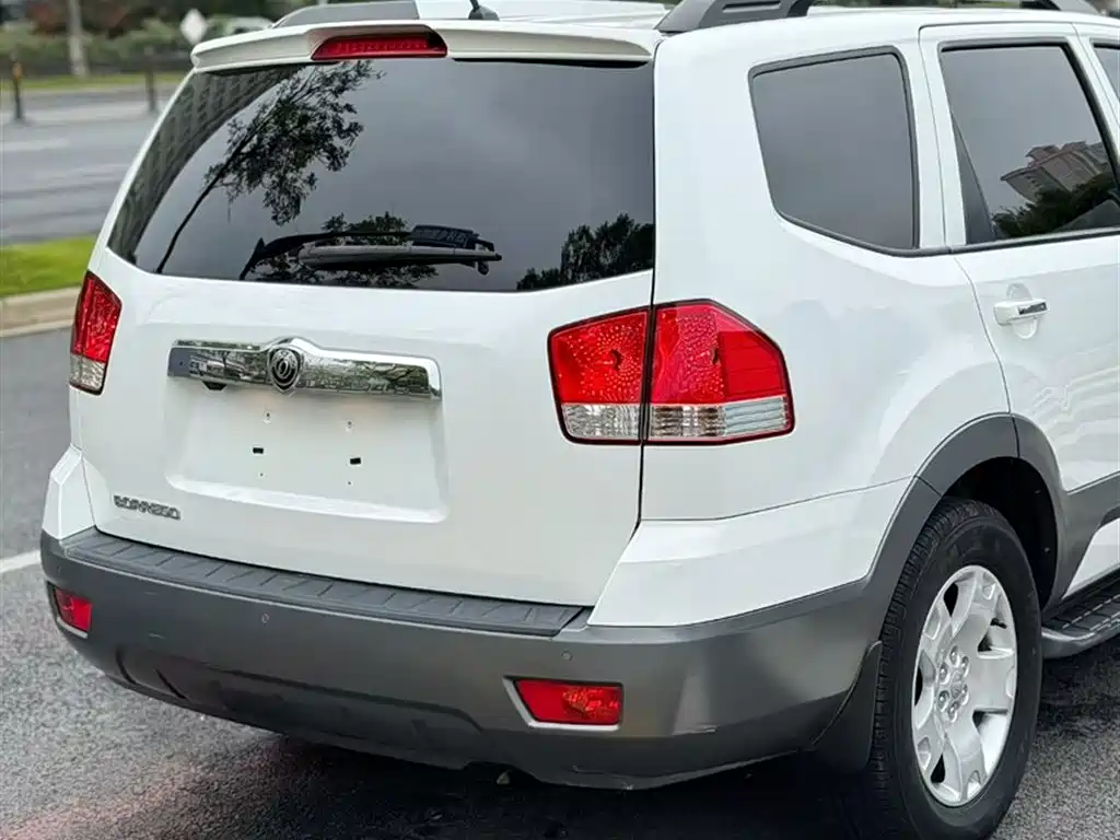 Kia Borrego — миниатюра 13