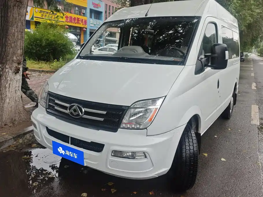 MAXUS V80