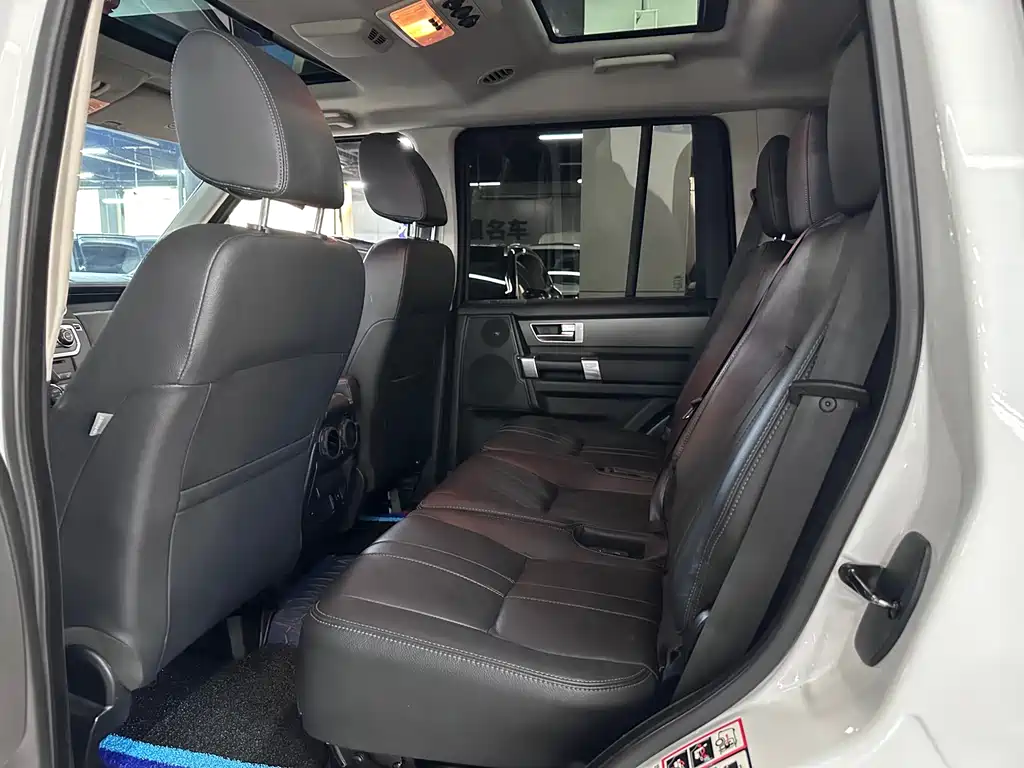 Land Rover Discovery 2016 3.0 SC V6 HSE