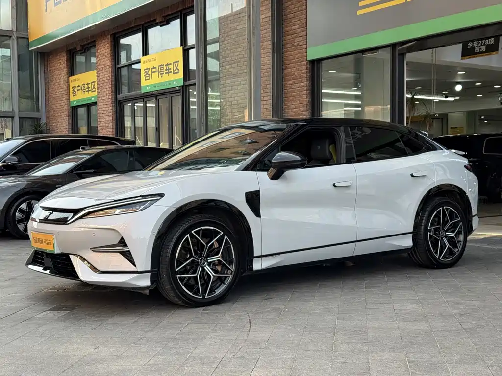 BYD L EV — миниатюра 4