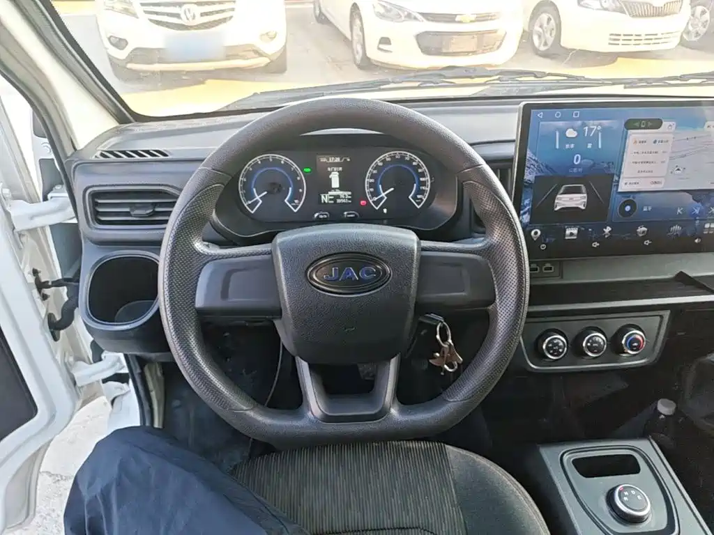 JAC Bluecat — миниатюра 11