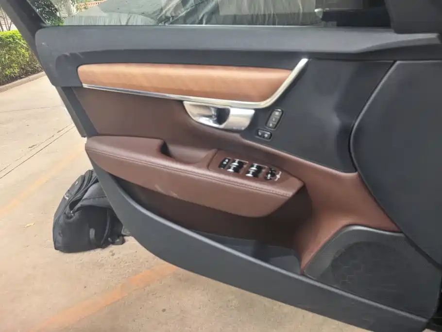 Volvo S90 — миниатюра 7