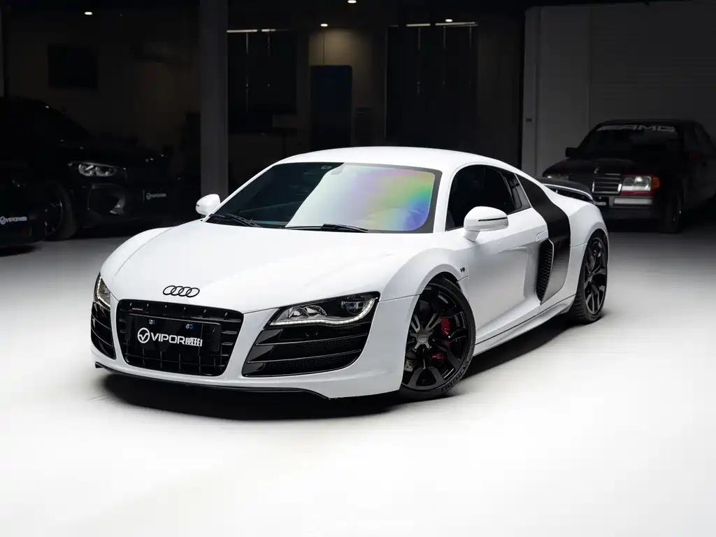 Купить Audi R8