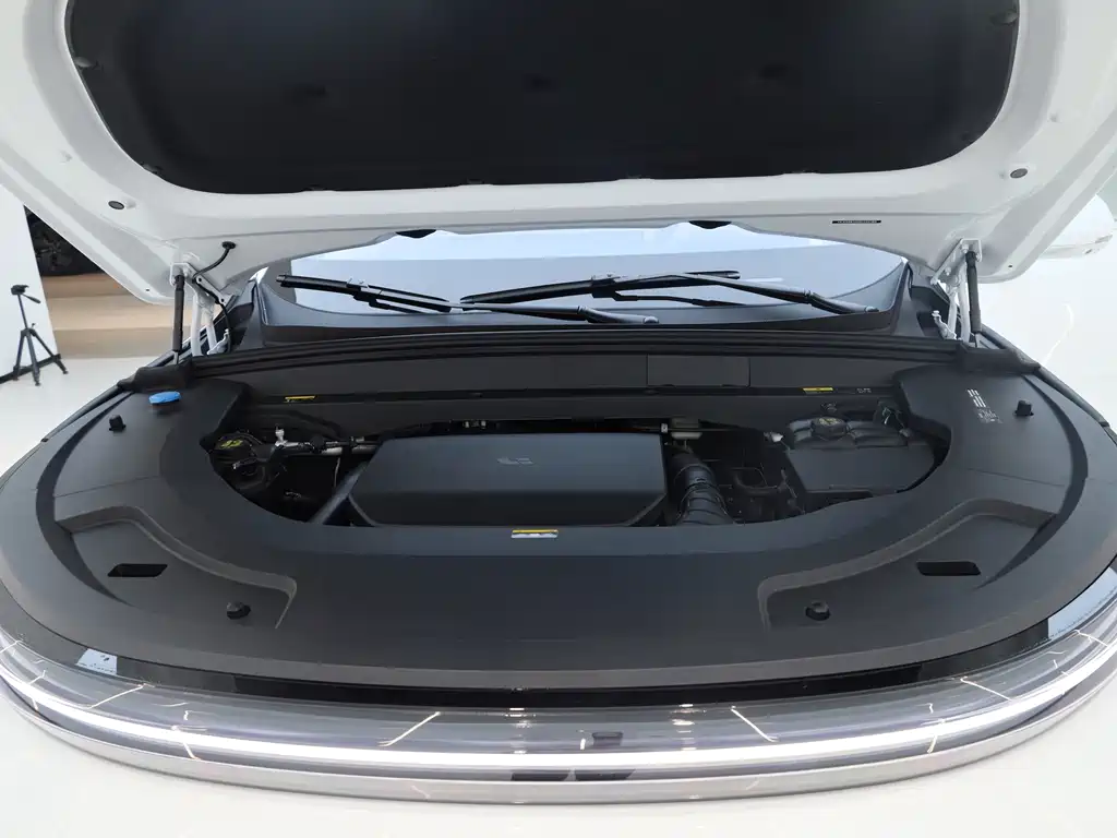 Li Auto Li L7 — миниатюра 15
