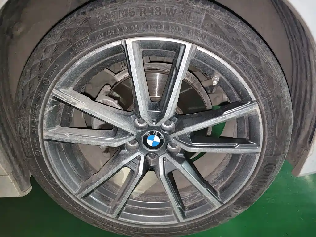 BMW 3 Series — миниатюра 24