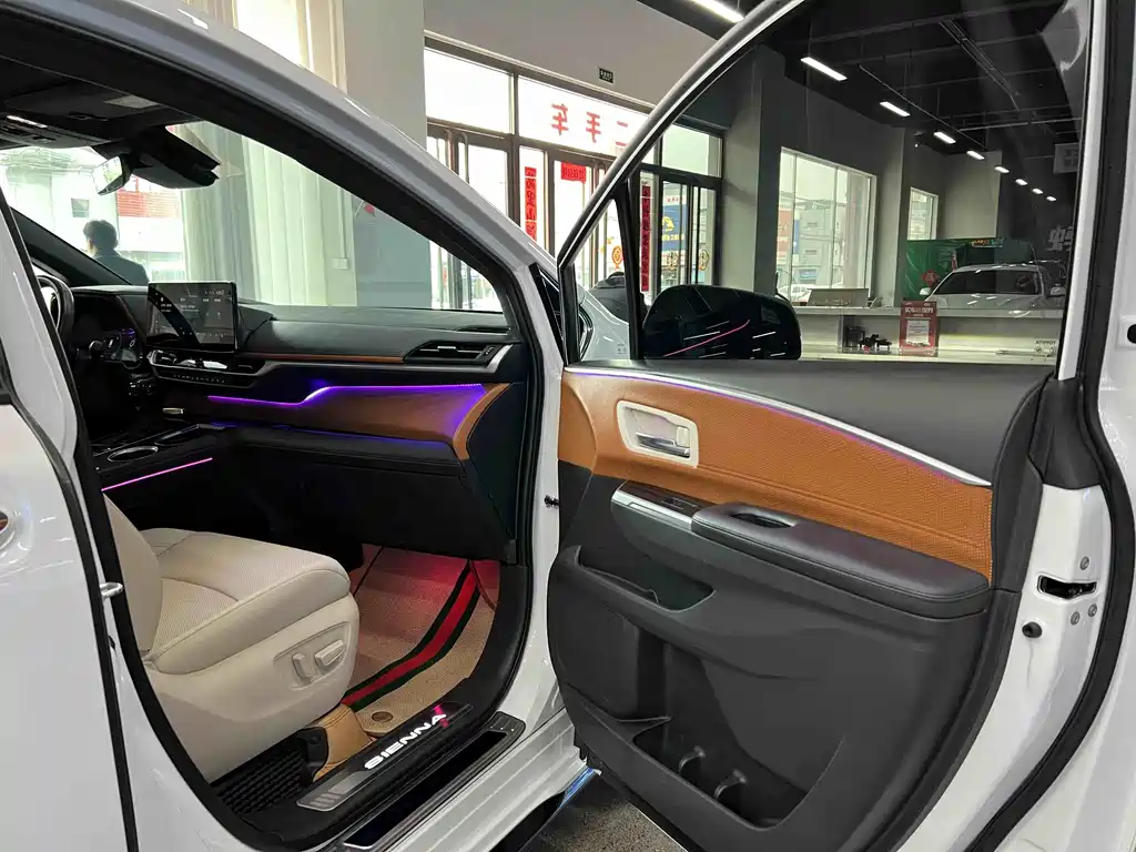 Toyota Sienna 2023 2.5L