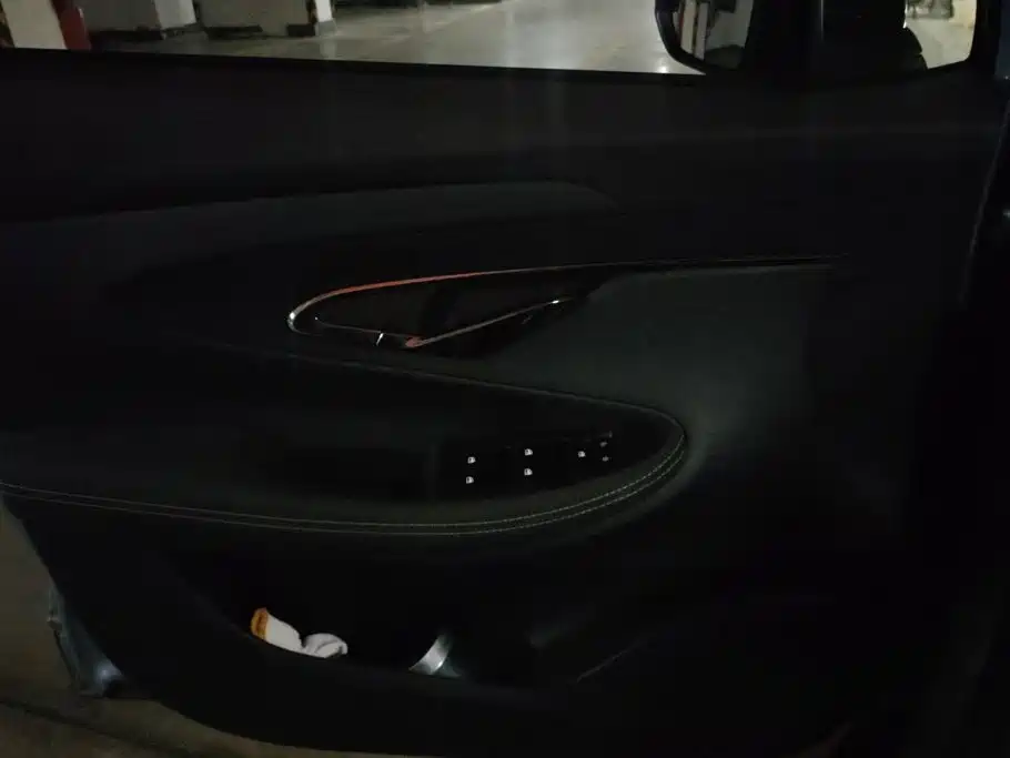 Changan UNI-T — миниатюра 7