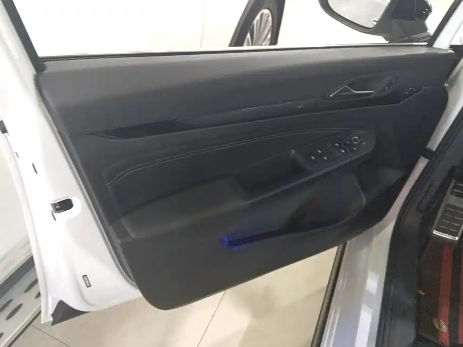 Volkswagen Golf — миниатюра 7