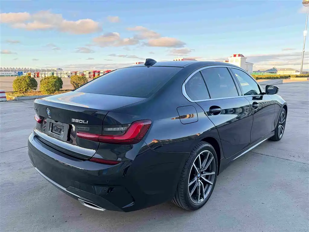 BMW 3 Series — миниатюра 13