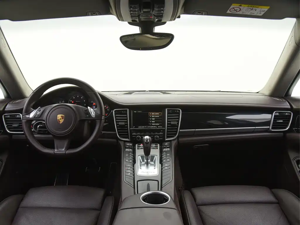 Porsche Panamera — миниатюра 10