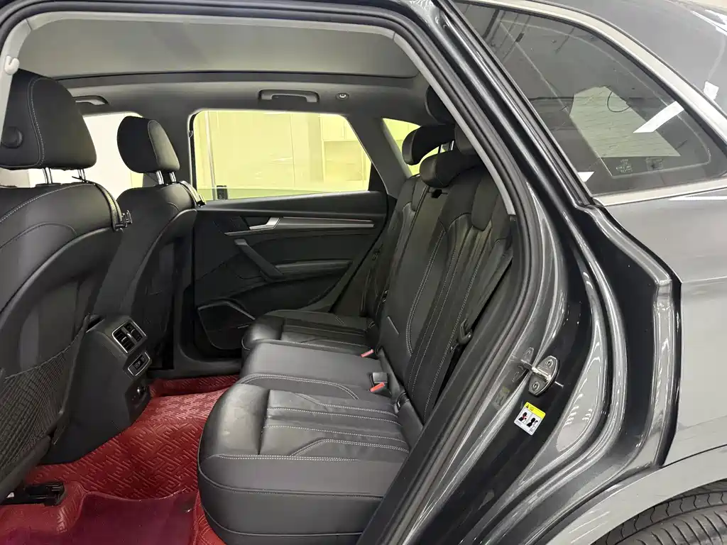 Audi Q5L — миниатюра 15