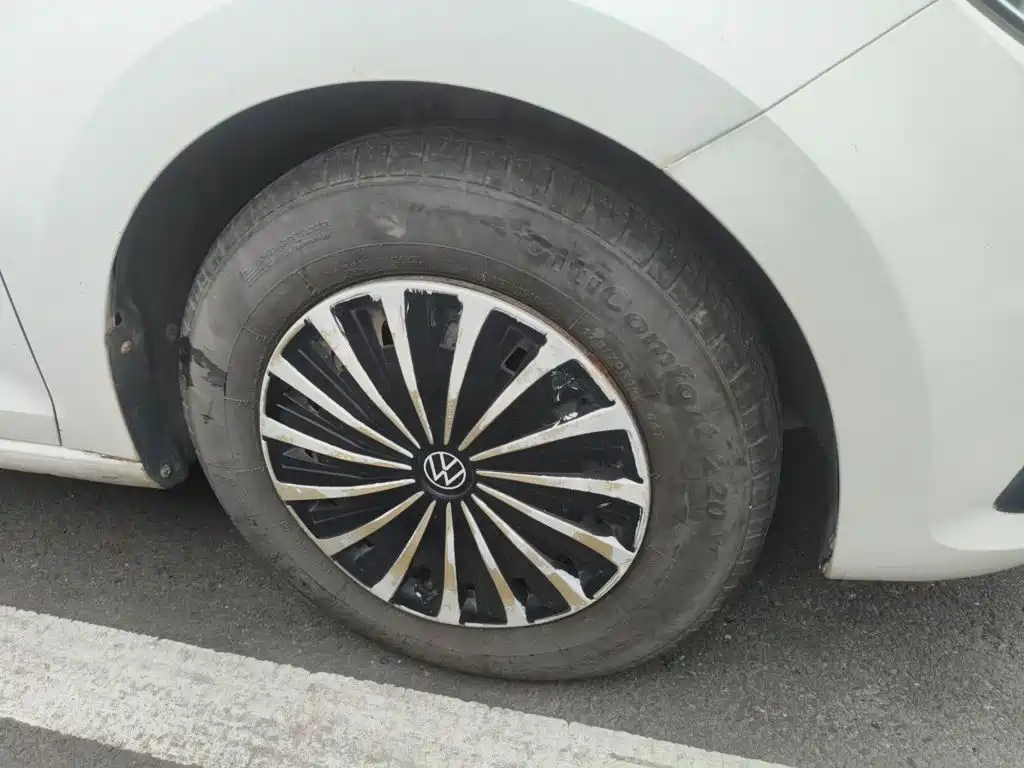 Volkswagen Santana — миниатюра 24