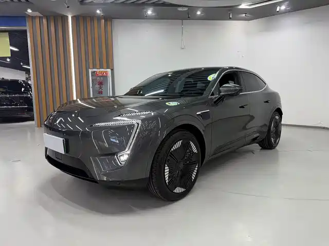 2024 Avatr 11