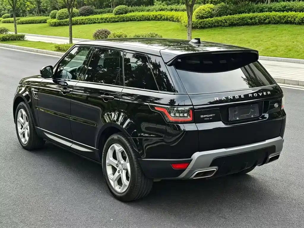 Land Rover Sport PHEV — миниатюра 9