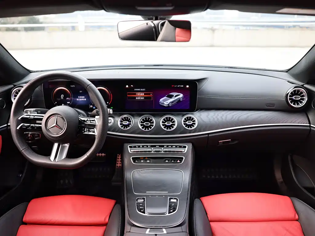 MERCEDES-BENZ E CLASS