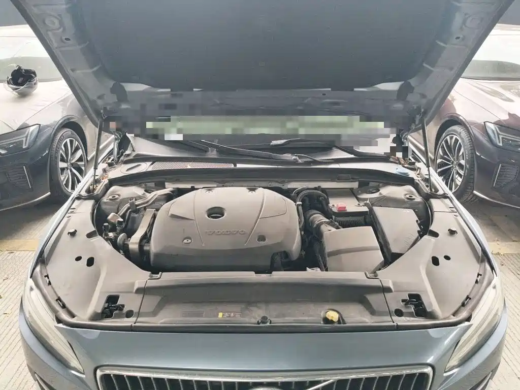 Volvo S90 — миниатюра 11