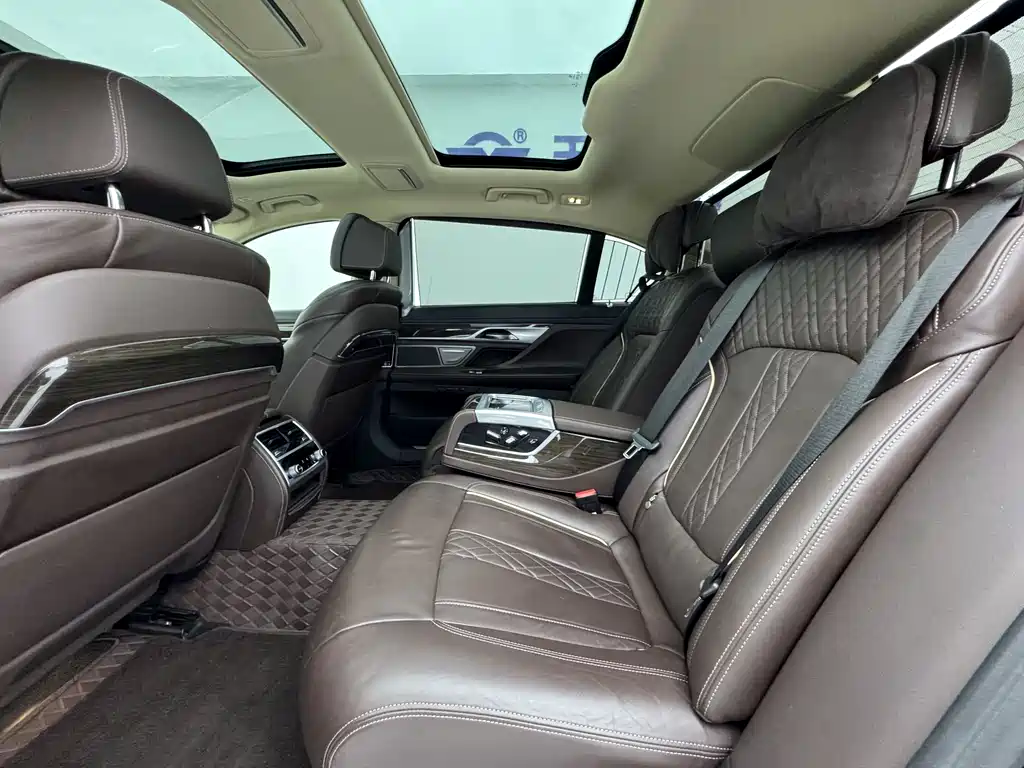 BMW 7 Series 7 2021 730Li Luxury