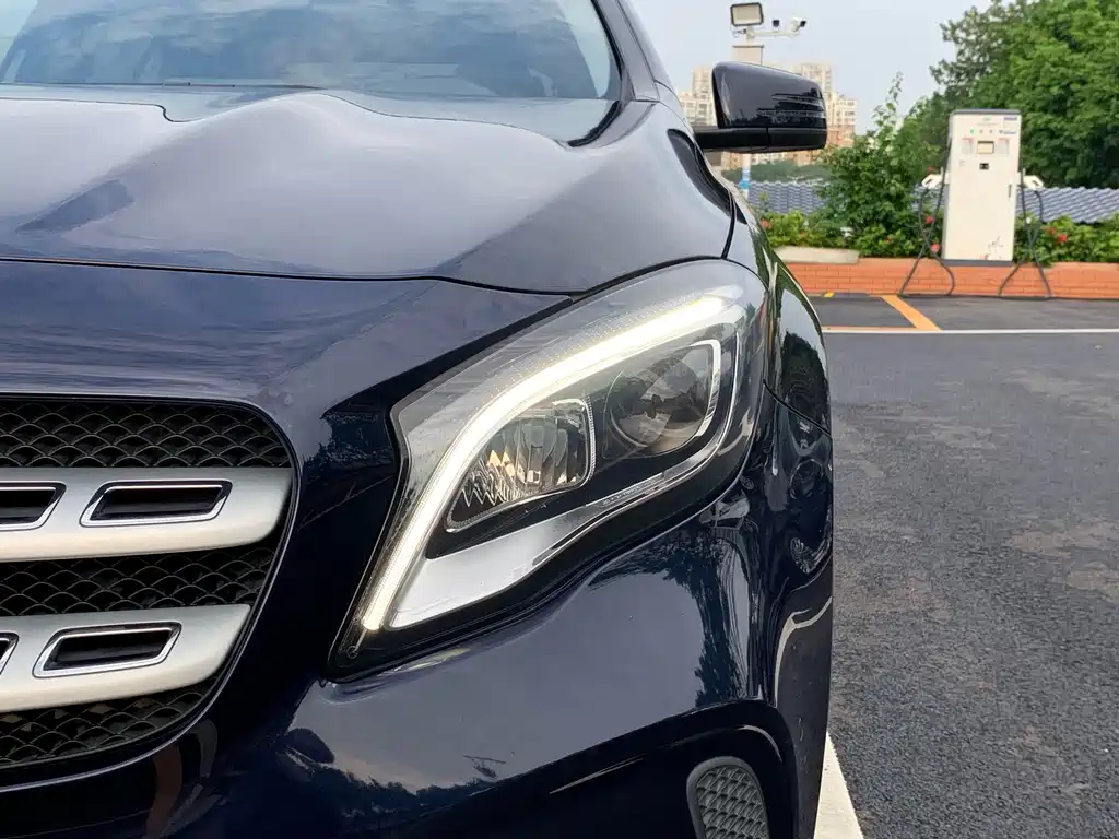 Mercedes-Benz GLA — миниатюра 11