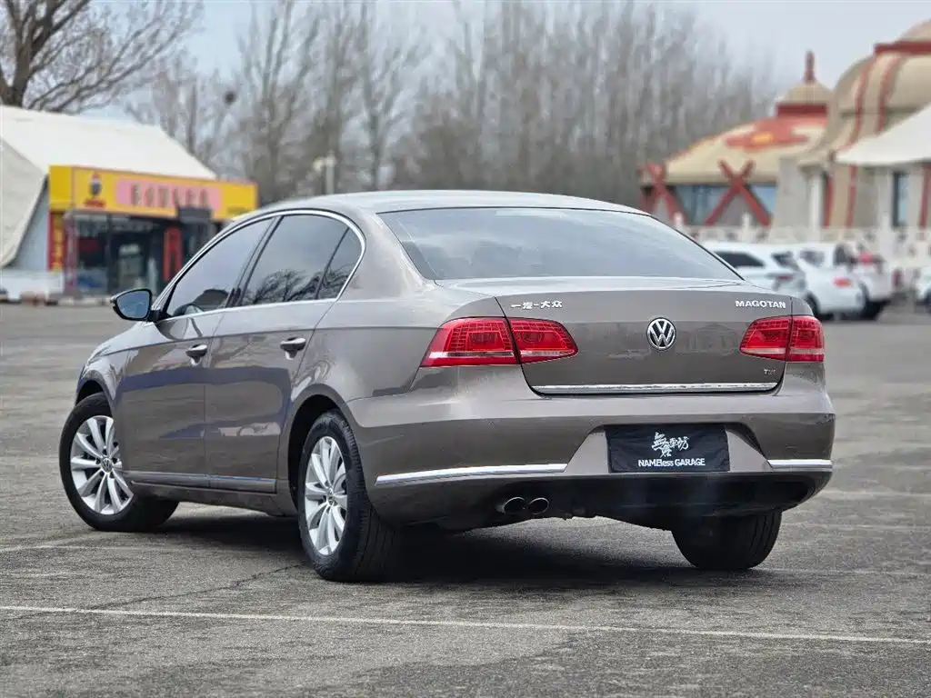 Volkswagen Magotan 2015 1.8TSI Lead