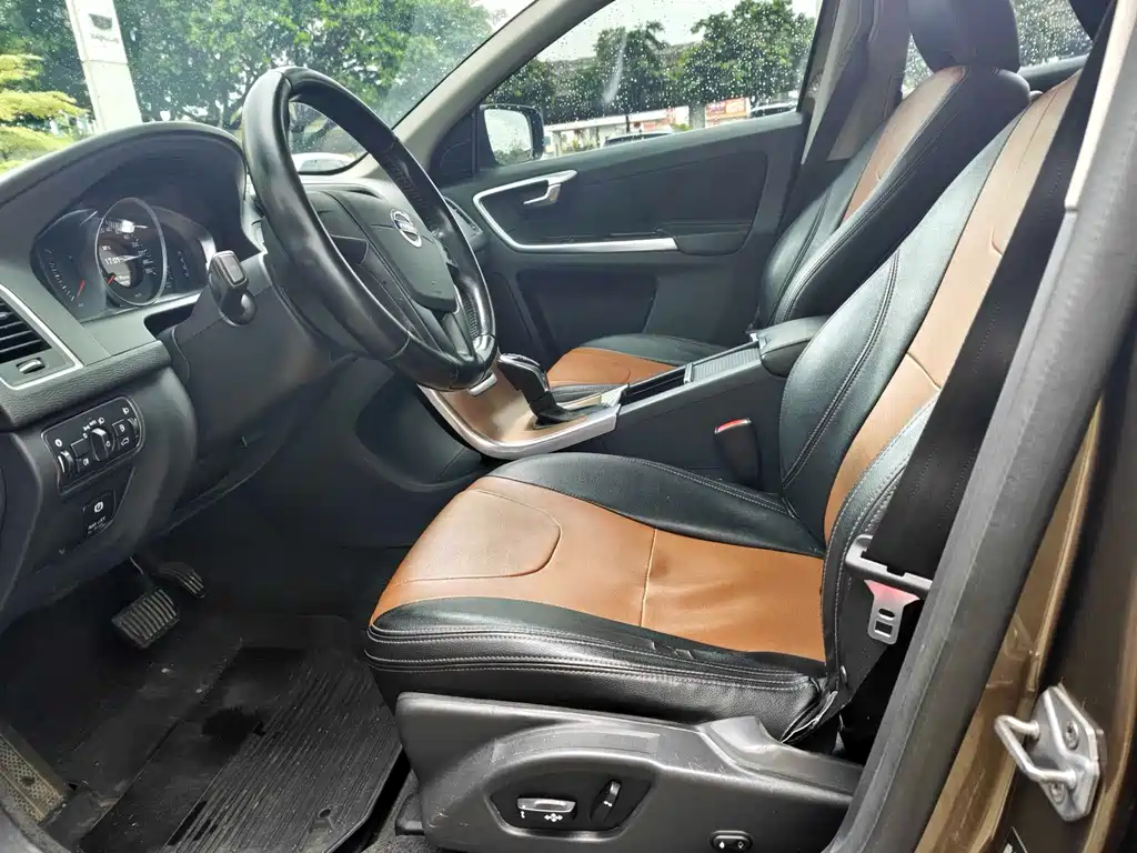 Volvo XC60 2015 T5