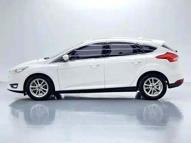 Ford Focus — миниатюра 7