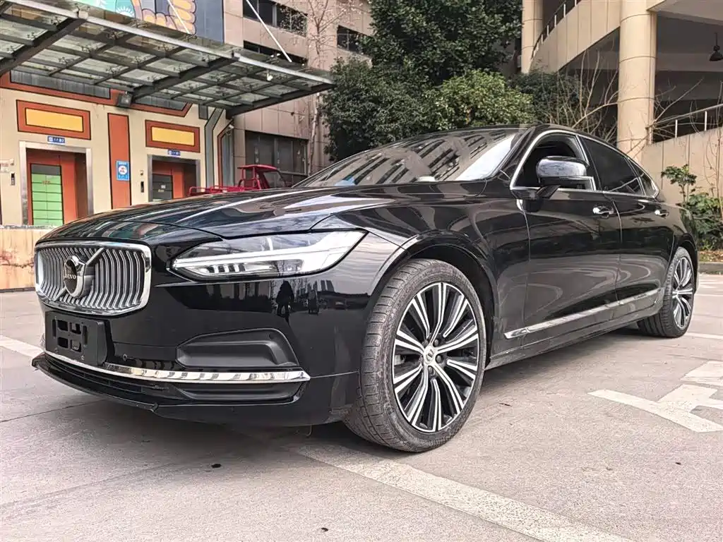 Volvo S90 — миниатюра 4