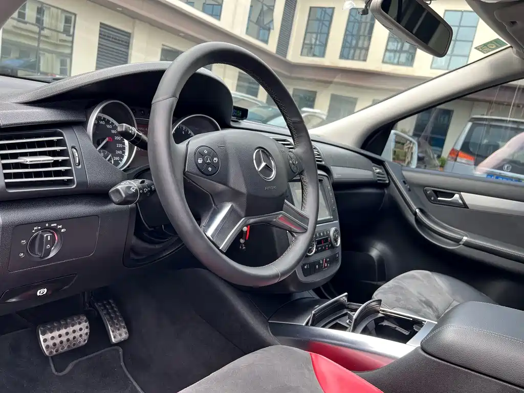Mercedes-Benz R-Class — миниатюра 17