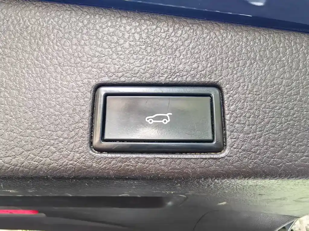 Volkswagen Touareg — миниатюра 16