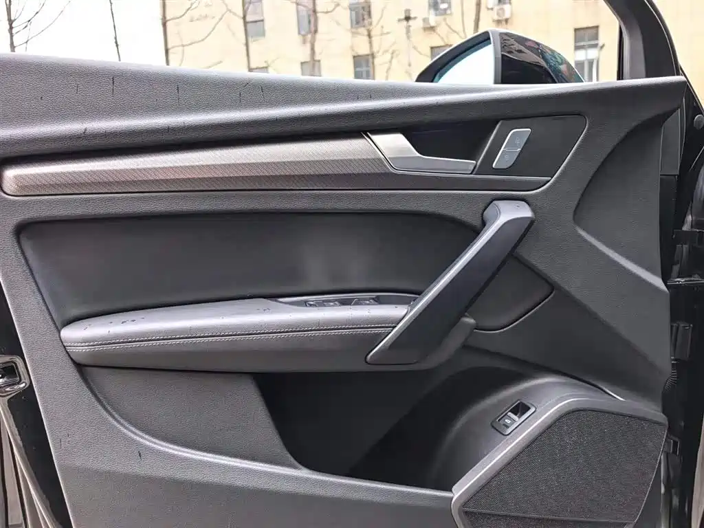 Audi Q5L — миниатюра 12
