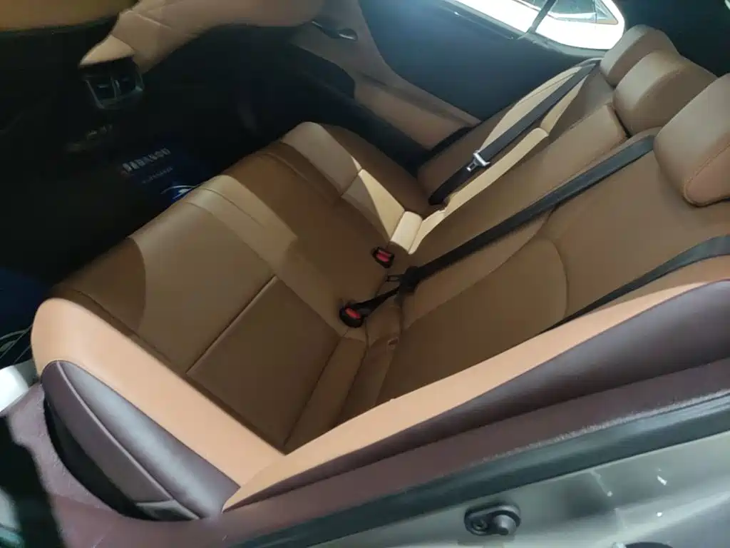 Lexus ES — миниатюра 17