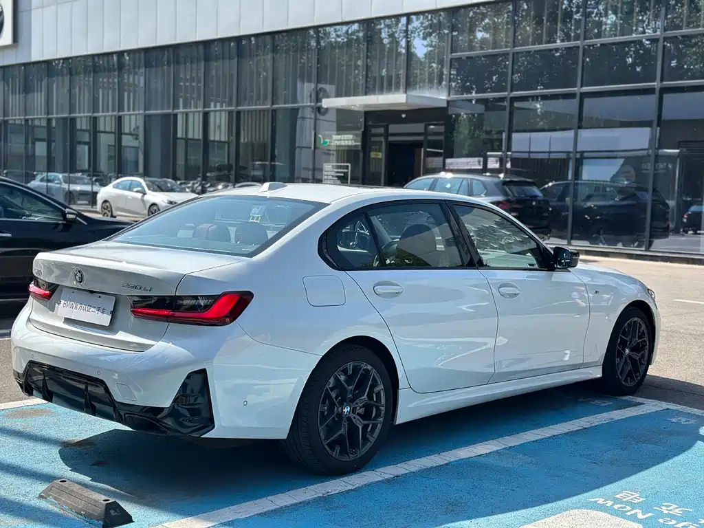 BMW 3 Series 3 2025 330Li M Sport