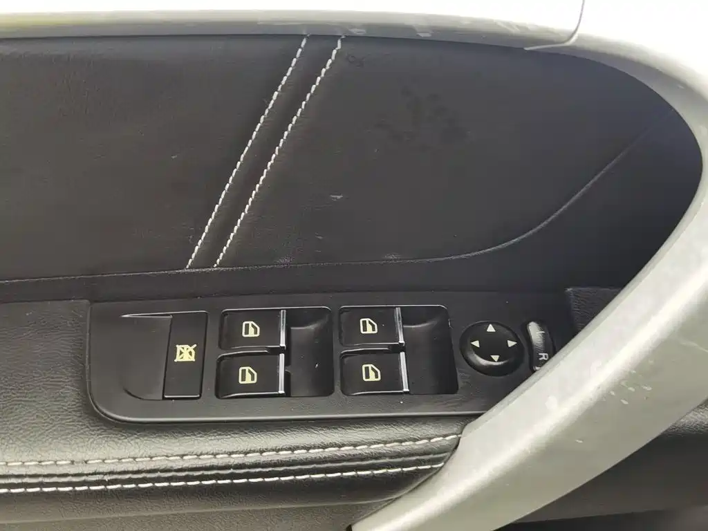 Geely Emgrand — миниатюра 9