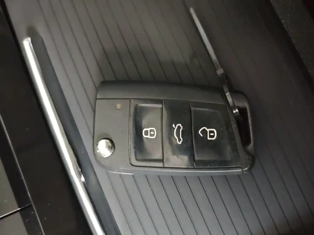 Skoda Superb — миниатюра 9