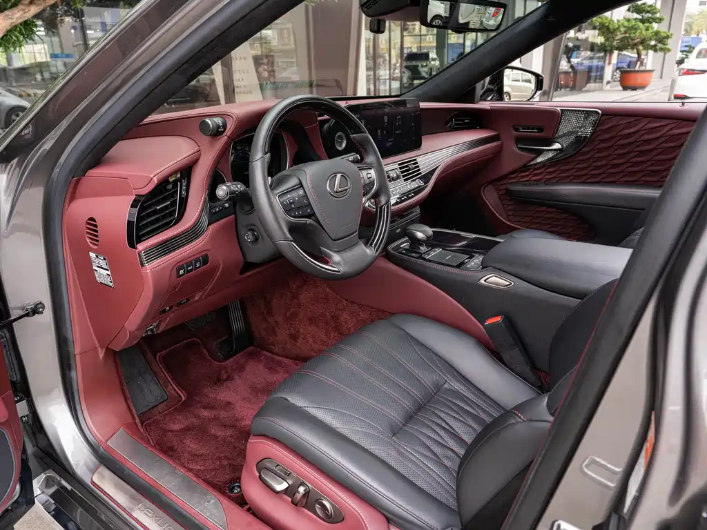 Lexus LS 2021 500h Executive