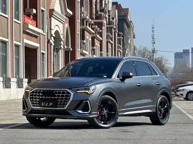 AUDI Q3 2025