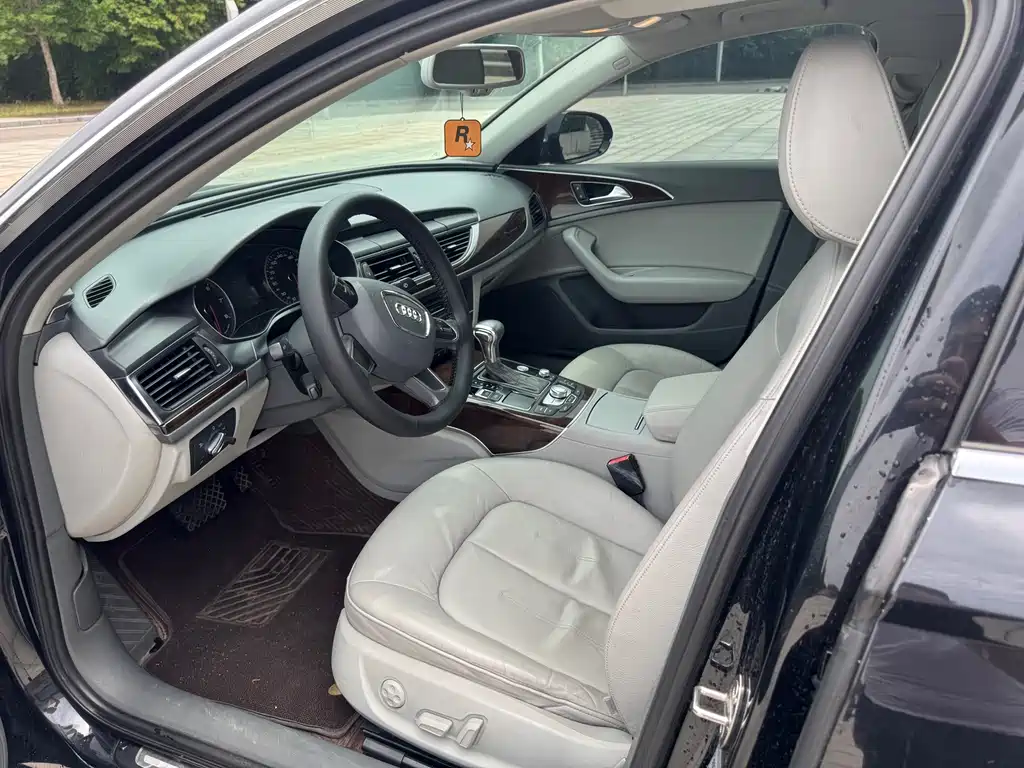 Audi A6L 2012 30 FSI Comfort