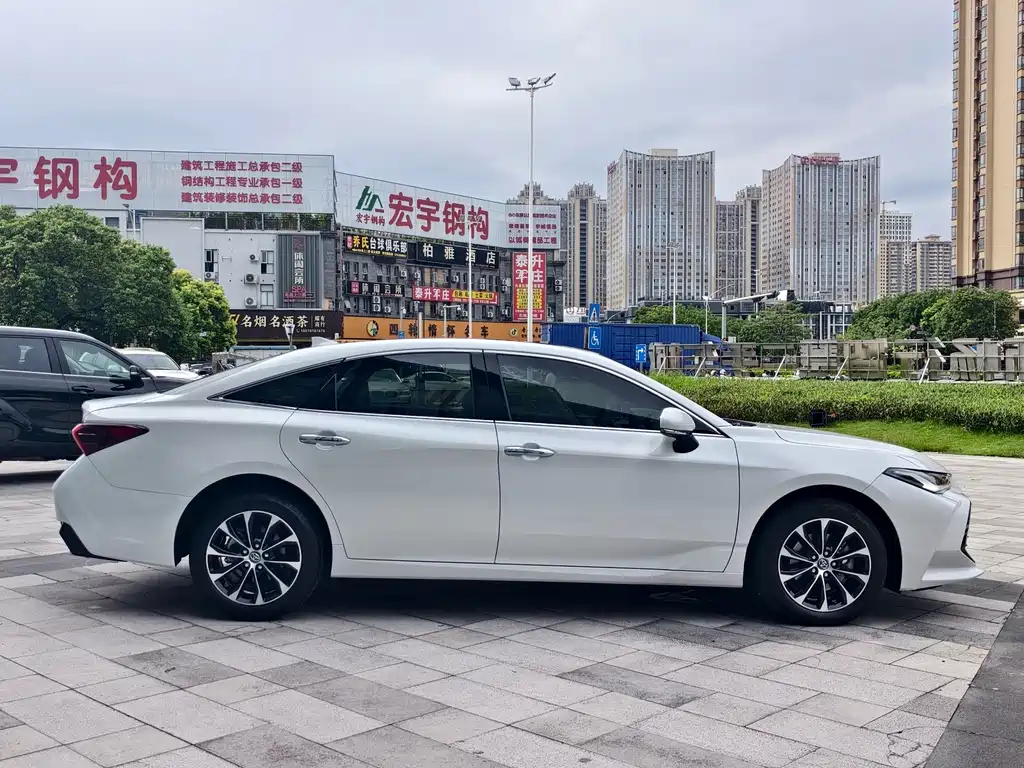 Toyota Avalon — миниатюра 5
