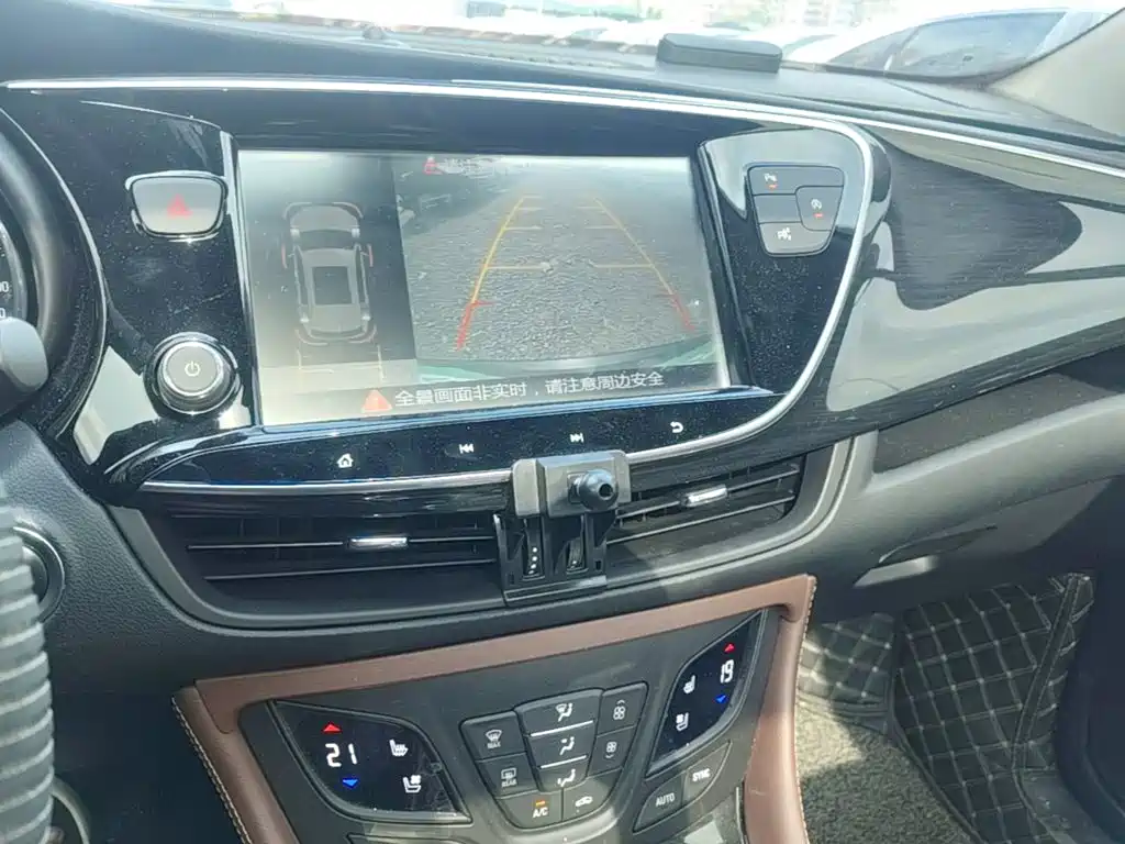 Buick Envision Plus — миниатюра 13