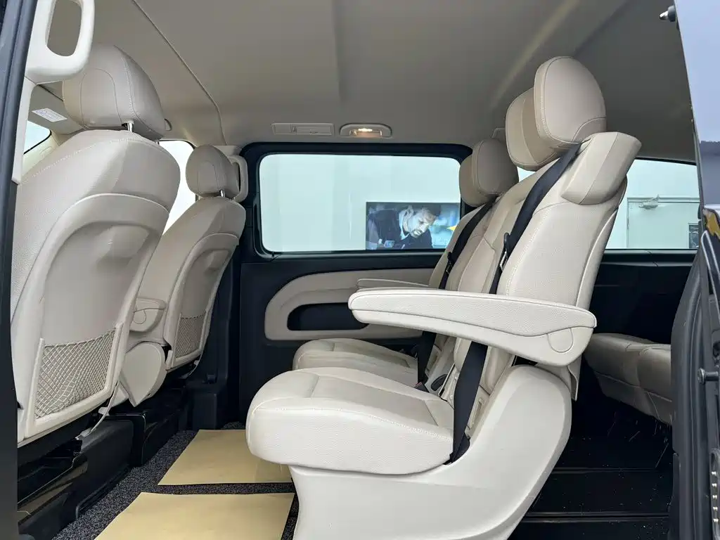 Mercedes-Benz Vito — миниатюра 25