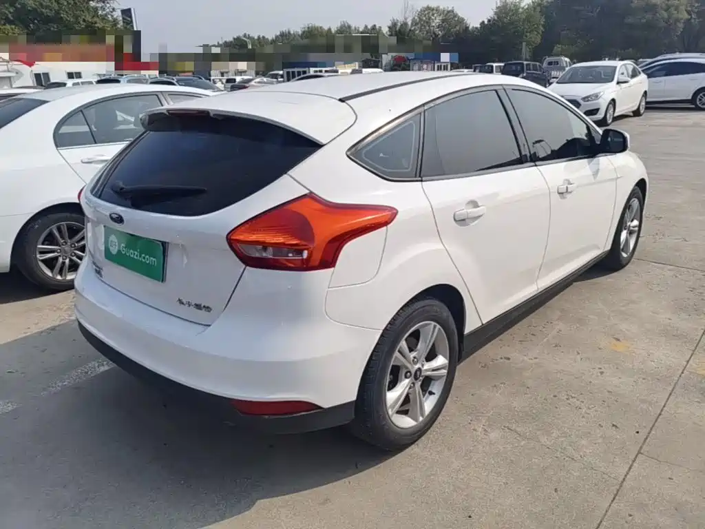 Ford Focus — миниатюра 7