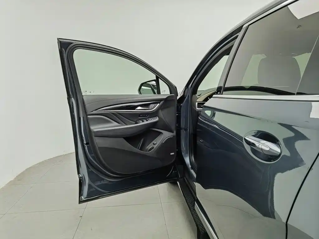 Buick Enclave — миниатюра 8