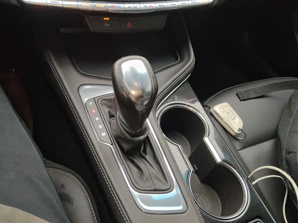 Cadillac CT4 2022 28T